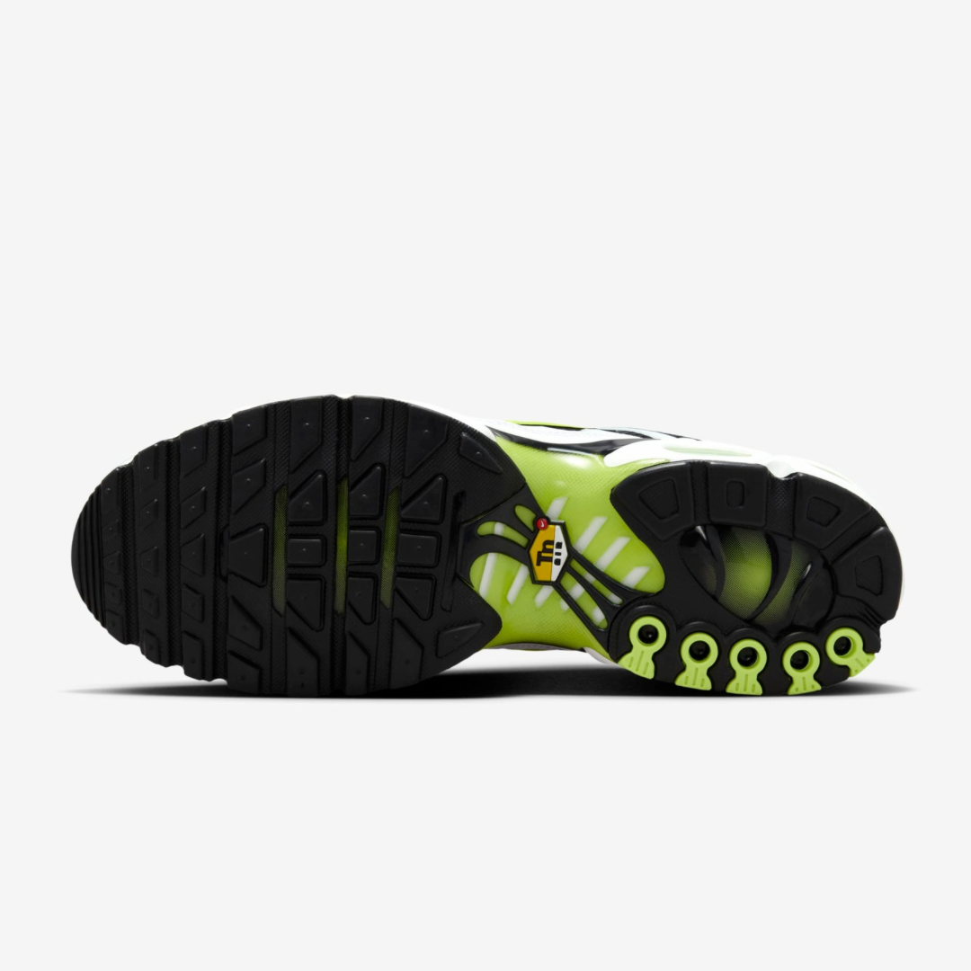NK AIR MAX PLUS TN WHITE VOLT